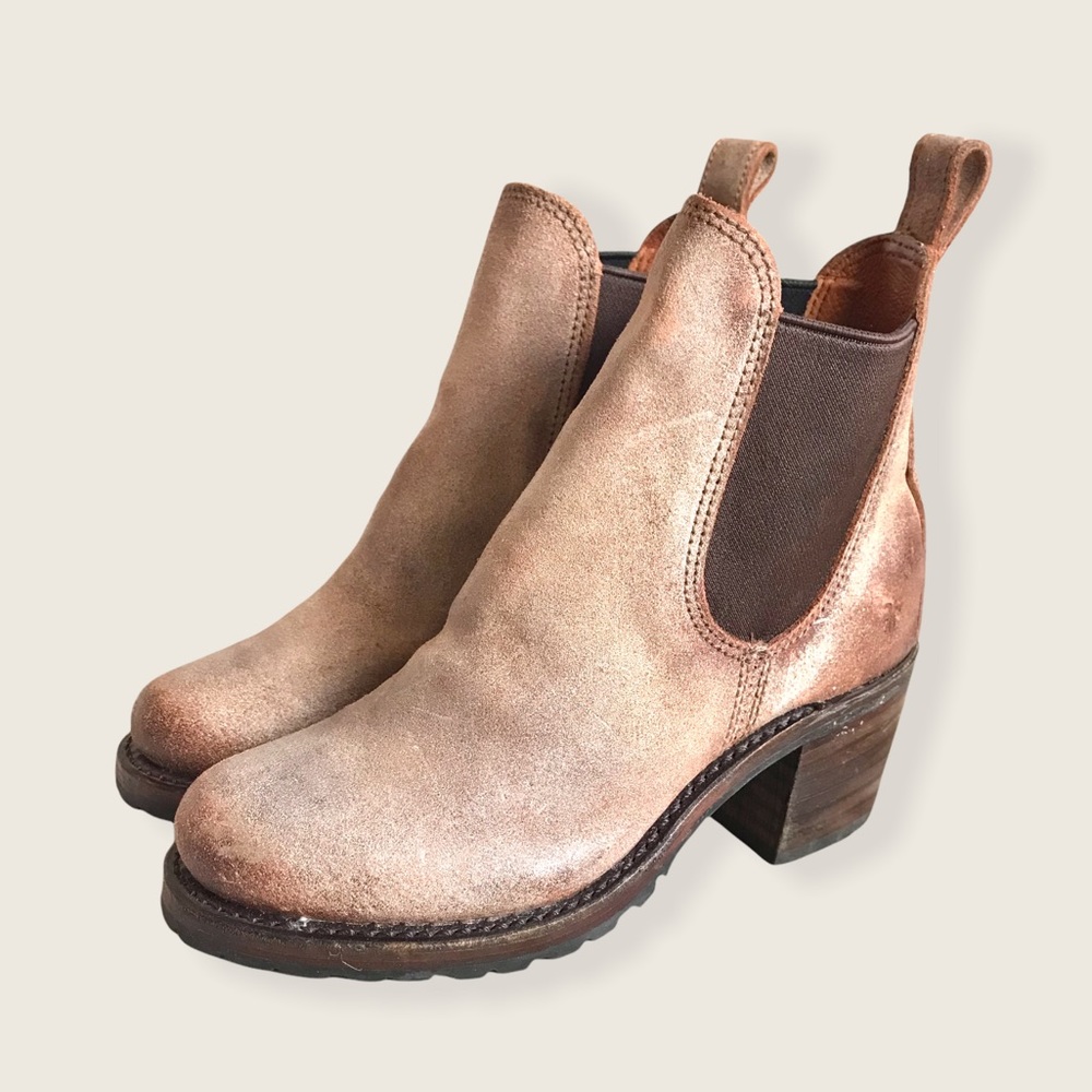 Frye Sabrina Chelsea Vintage Tan/Brown Suede Classic Casual Heeled Ankle Booties - Picture 14 of 16